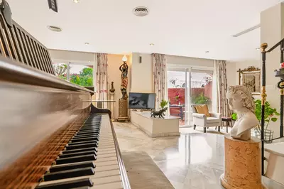 Townhouse in Nueva Andalucía