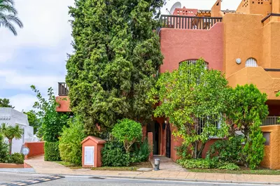 Townhouse in Nueva Andalucía