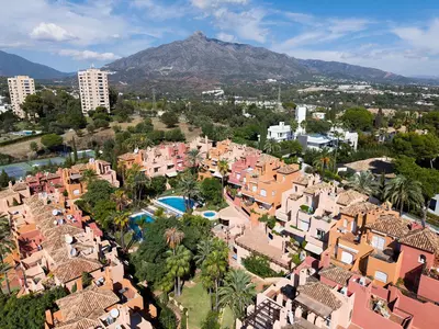 Townhouse in Nueva Andalucía