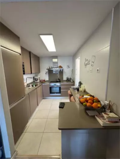 Middle Floor Apartment in Nueva Andalucía