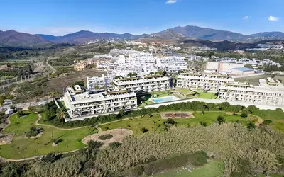 Middle Floor Apartment in Estepona