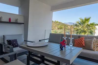 Middle Floor Apartment in Selwo