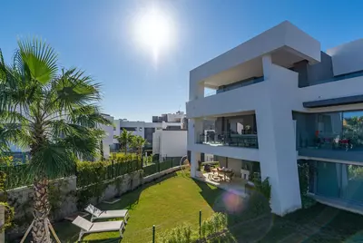 Middle Floor Apartment in Selwo