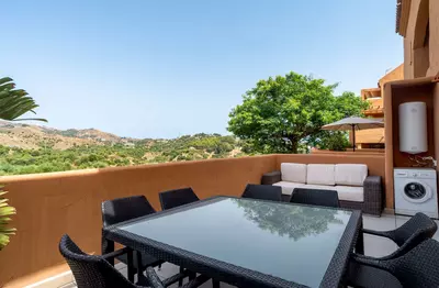 Middle Floor Apartment in Elviria