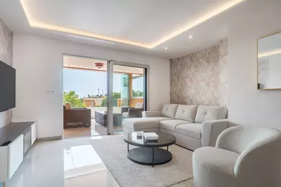 Middle Floor Apartment in Elviria