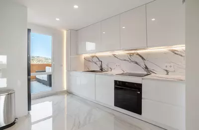 Middle Floor Apartment in Elviria