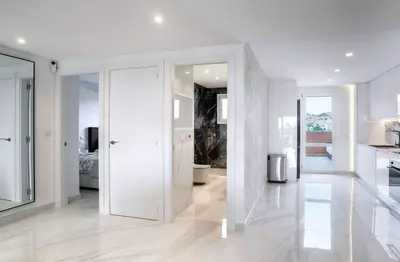 Middle Floor Apartment in Elviria
