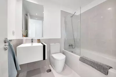 Middle Floor Apartment in Estepona