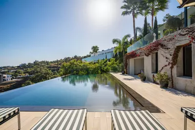 Detached Villa in Elviria