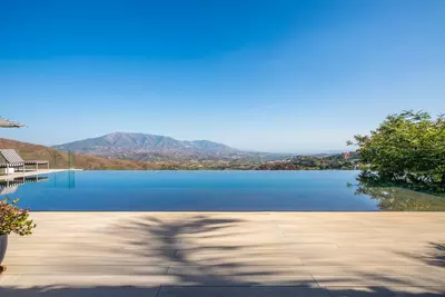 Detached Villa in Elviria