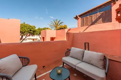Middle Floor Apartment in Elviria