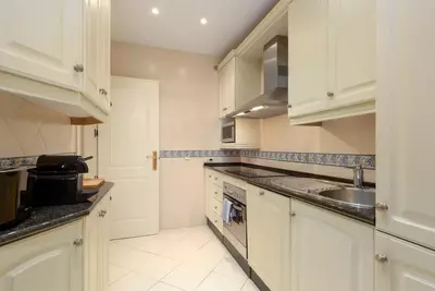 Middle Floor Apartment in Elviria