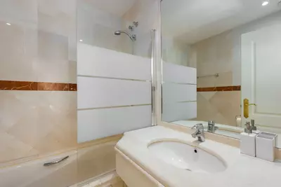 Middle Floor Apartment in Elviria