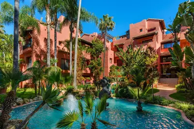 Middle Floor Apartment in Elviria