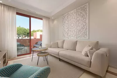 Middle Floor Apartment in Elviria