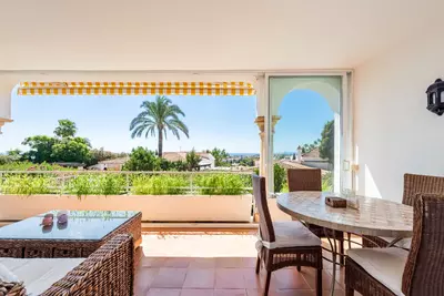Townhouse in El Paraiso