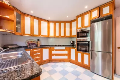 Townhouse in El Paraiso