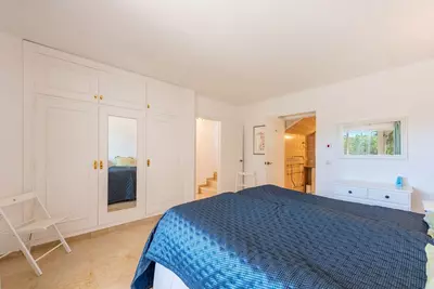 Townhouse in El Paraiso