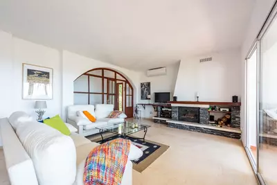 Townhouse in El Paraiso