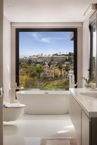 Detached Villa in Nueva Andalucía