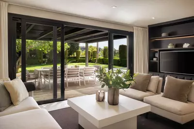 Detached Villa in Nueva Andalucía