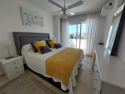 Townhouse in El Paraiso