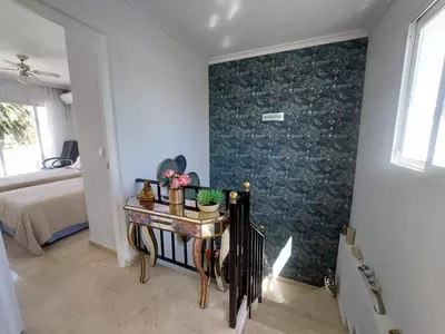 Townhouse in El Paraiso
