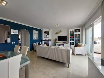 Townhouse in El Paraiso