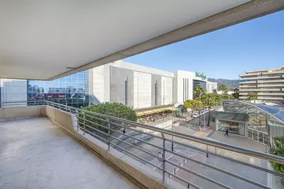 Middle Floor Apartment in Puerto Banús