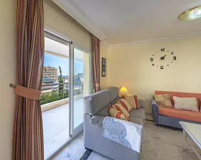 Middle Floor Apartment in Puerto Banús