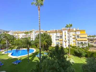 Middle Floor Apartment in Marbella