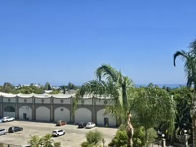 Middle Floor Apartment in Marbella