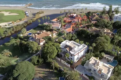 Detached Villa in Estepona