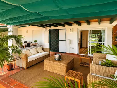 Middle Floor Apartment in Nueva Andalucía