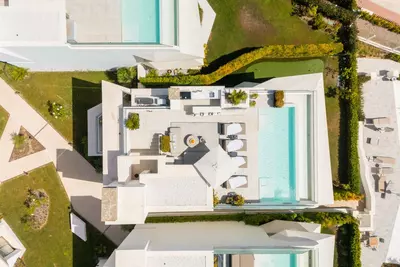 Detached Villa in Nueva Andalucía