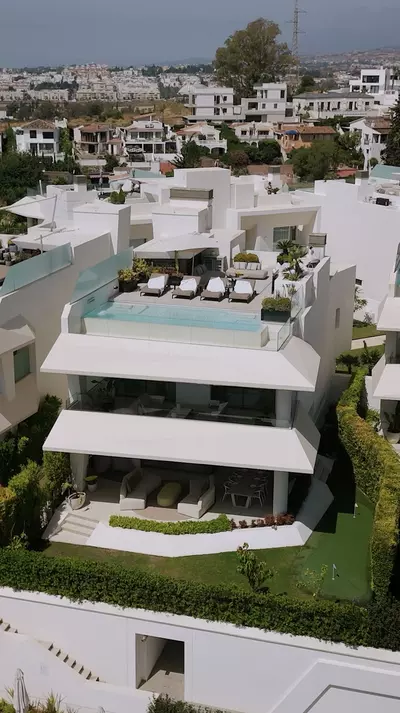 Detached Villa in Nueva Andalucía
