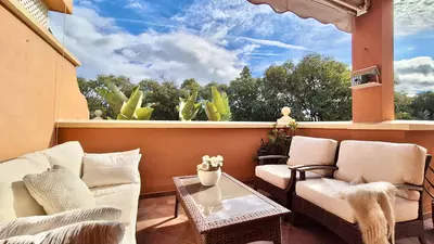 Middle Floor Apartment in Nueva Andalucía