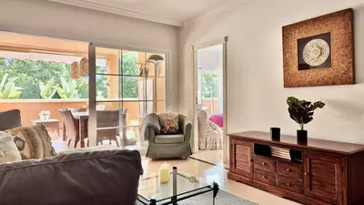 Middle Floor Apartment in Nueva Andalucía