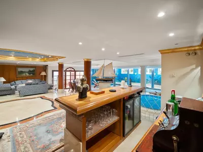 Detached Villa in Nueva Andalucía