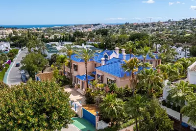 Detached Villa in Nueva Andalucía