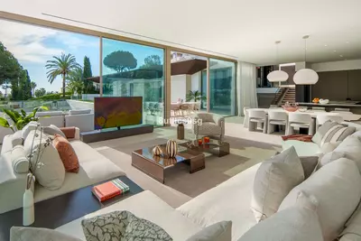 Detached Villa in Nueva Andalucía