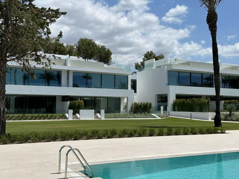 Semi-Detached House in Puerto Banús