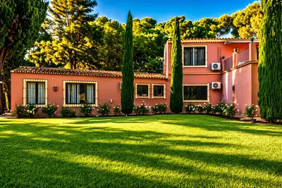 Detached Villa in Guadalmina Baja