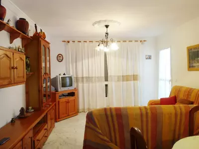 Middle Floor Apartment in Estepona