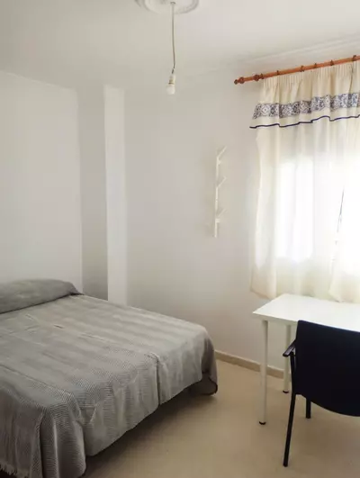 Middle Floor Apartment in Estepona
