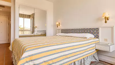 Middle Floor Apartment in Nueva Andalucía