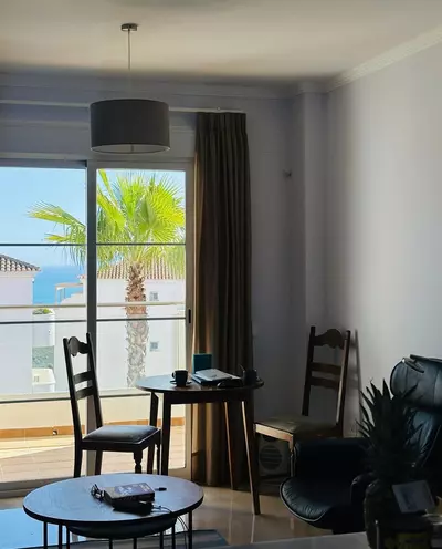 Middle Floor Apartment in Manilva