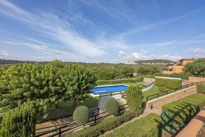 Middle Floor Apartment in Casares Playa