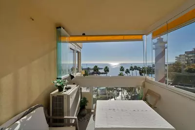 Middle Floor Apartment in Marbella