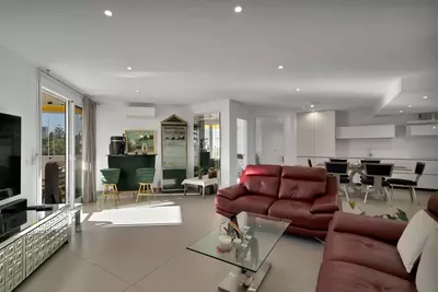 Middle Floor Apartment in Marbella